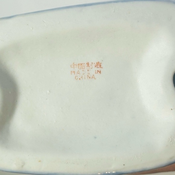 Vintage Decor Fine Porcelain Figurine Mother & Baby Cradle Cobalt Blue White NOS - Picture 8 of 11